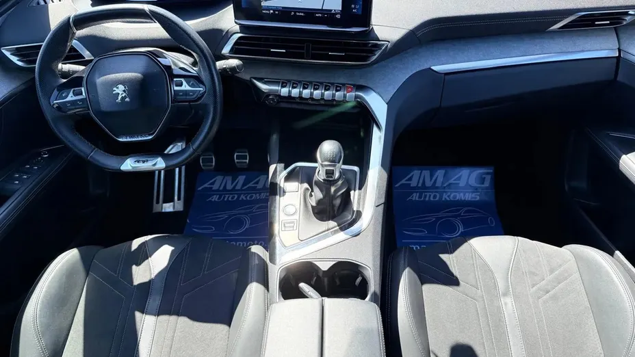 PEUGEOT 3008 -