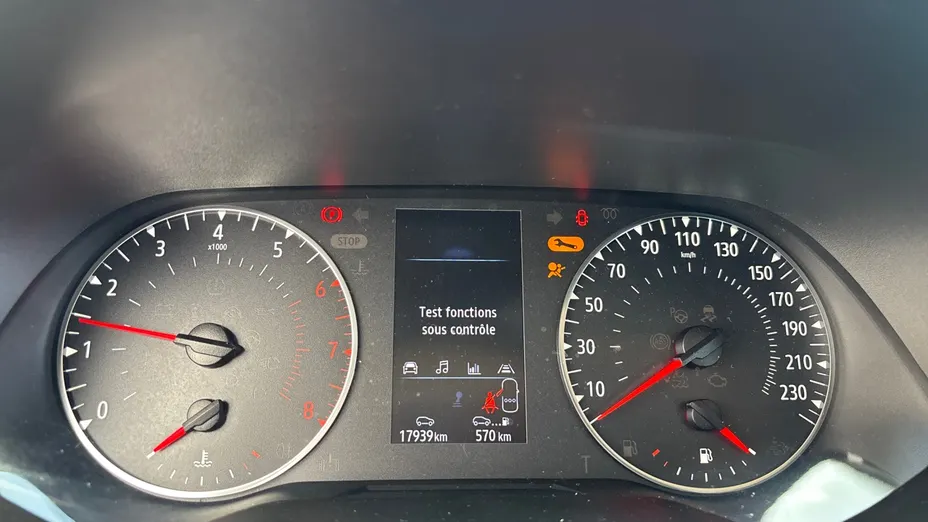 RENAULT Clio -
