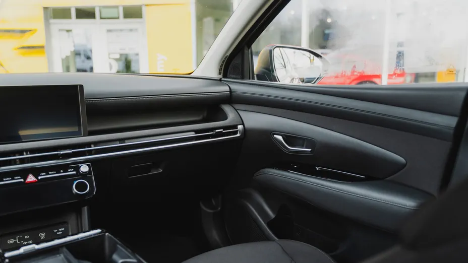 HYUNDAI Tucson Tucson 1.6 T-GDi HEV Modern 2WD aut