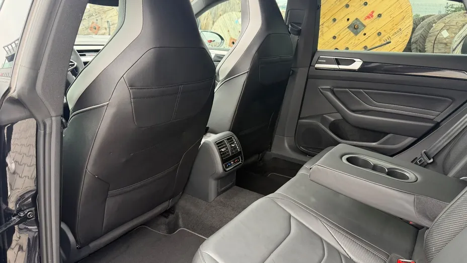 VOLKSWAGEN Arteon -