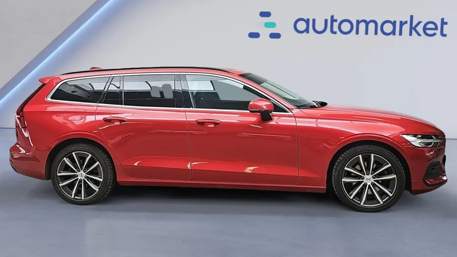 VOLVO V60 V60 B3 B Momentum aut