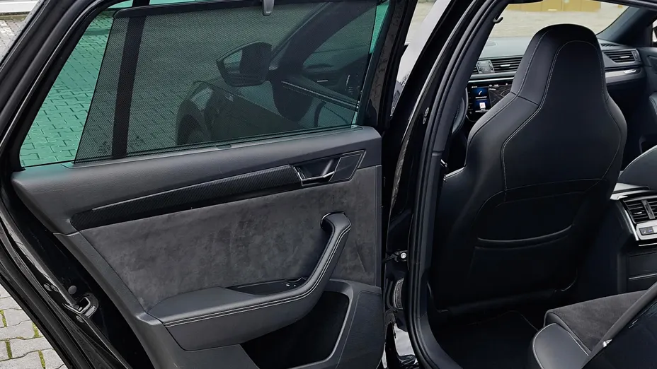 SKODA Superb Superb 2.0 TDI SCR Sportline DSG