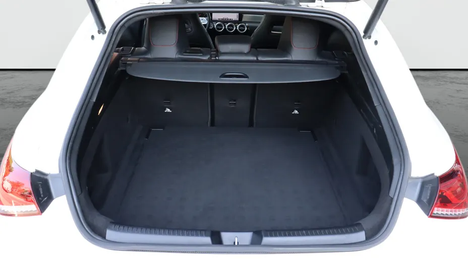 MERCEDES-BENZ CLA CLA 200 AMG Line 7G-DCT