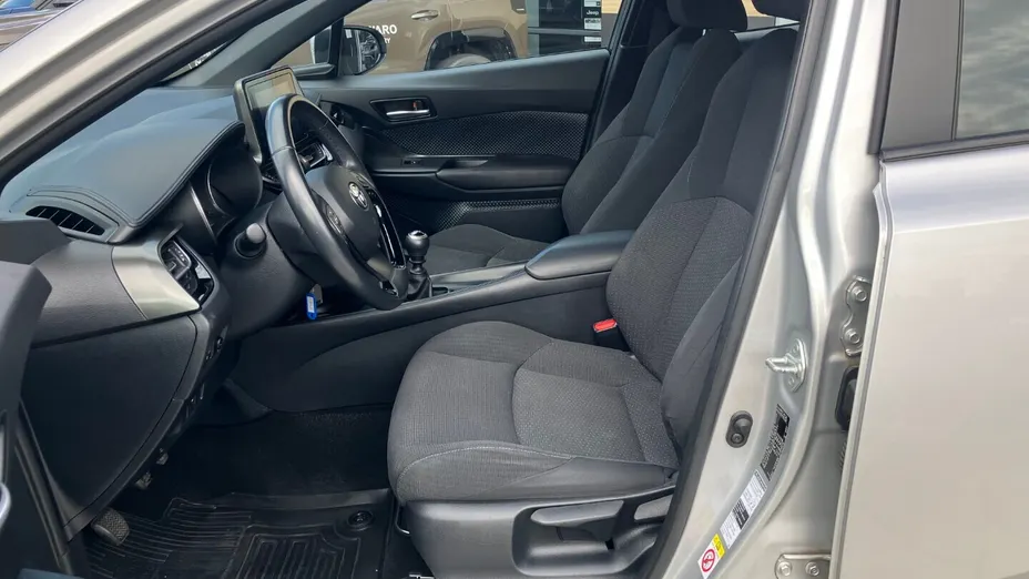 TOYOTA C-HR C-HR 1.2 T Dynamic