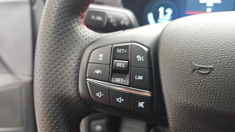 FORD Focus Focus 1.0 EcoBoost mHEV ST-Line X aut