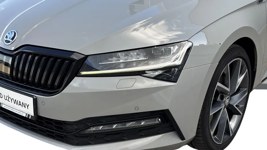 SKODA Superb Superb 2.0 TDI SCR Sportline DSG