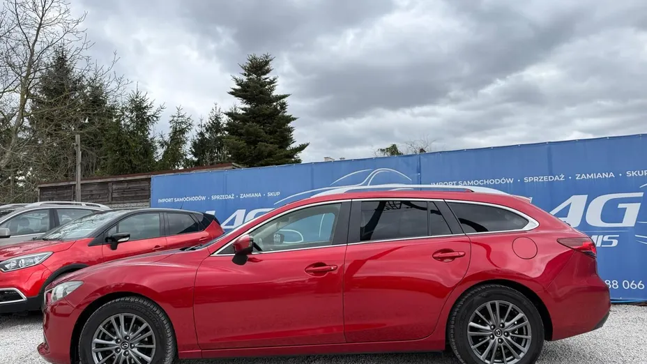MAZDA 6 -