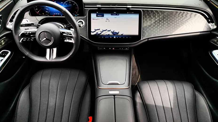 MERCEDES-BENZ E Klasa E 220 d mHEV Exclusive 9G-Tronic