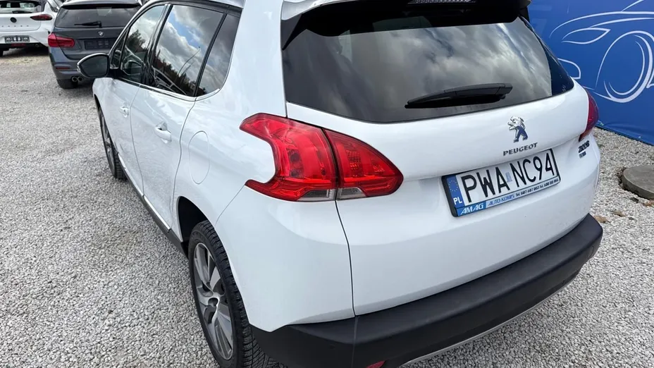 PEUGEOT 2008 -
