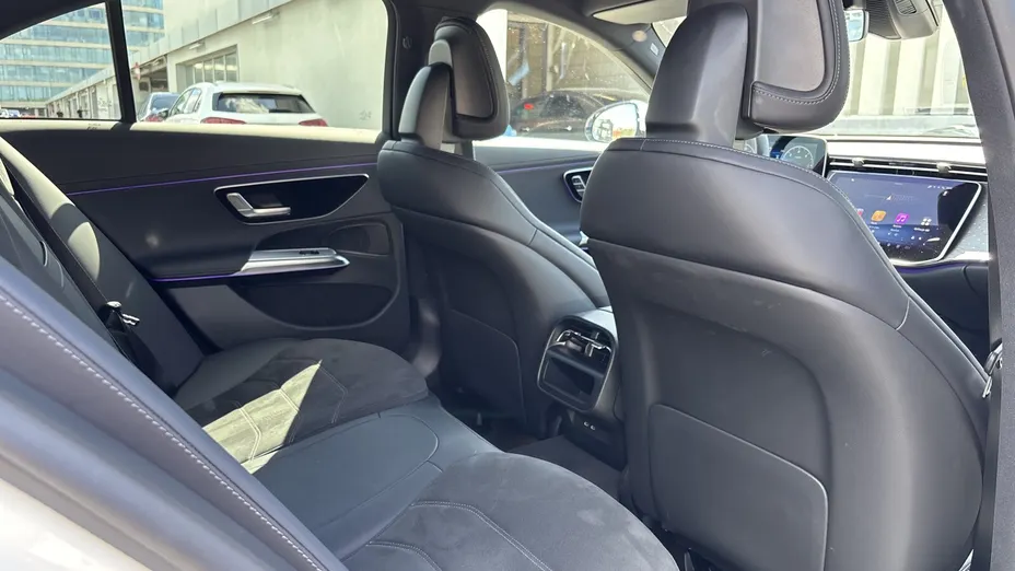 MERCEDES-BENZ E Klasa E 220 d mHEV 4-Matic AMG 9G-Tronic
