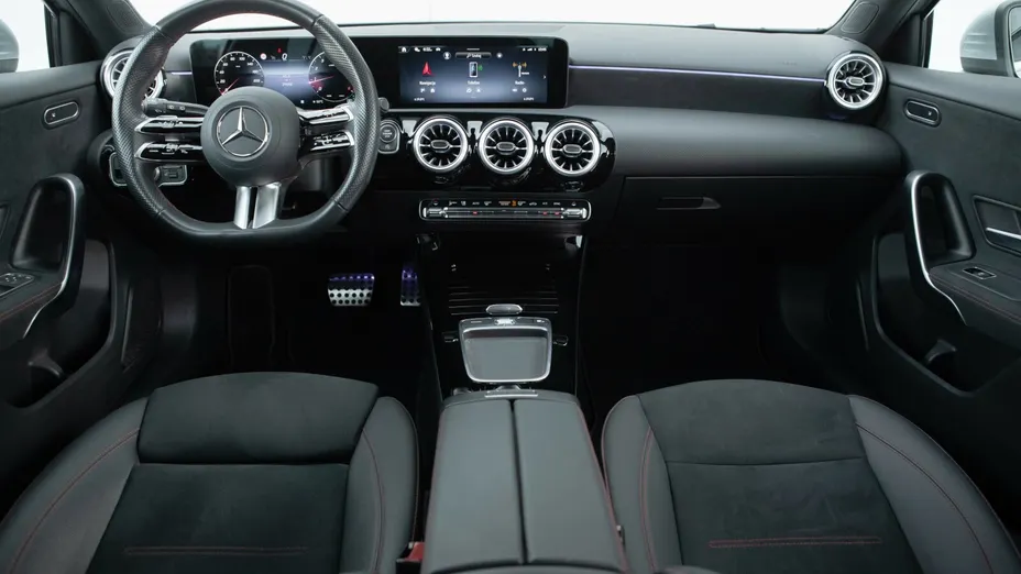 MERCEDES-BENZ A Klasa A 200 AMG Line 7G-DCT