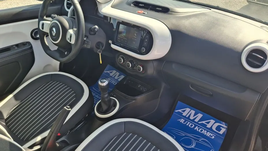 RENAULT Twingo -