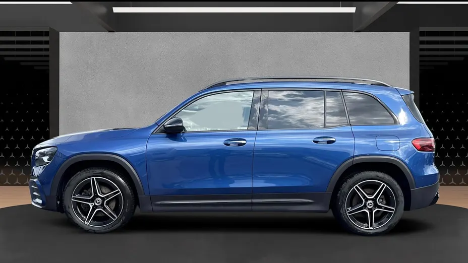 MERCEDES-BENZ GLB GLB 200 mHEV AMG Line 7G-DCT