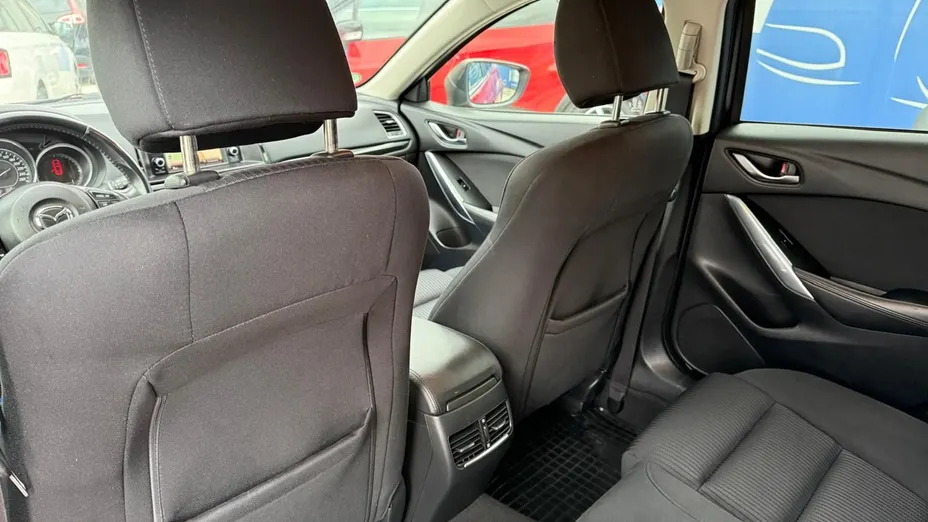 MAZDA 6 -