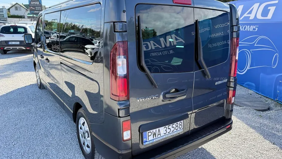 RENAULT Trafic -