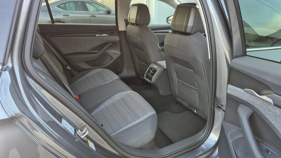 SKODA Superb Superb 2.0 TDI SCR 4x4 Edition 130 DSG