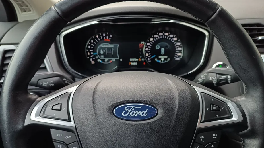 FORD Mondeo -