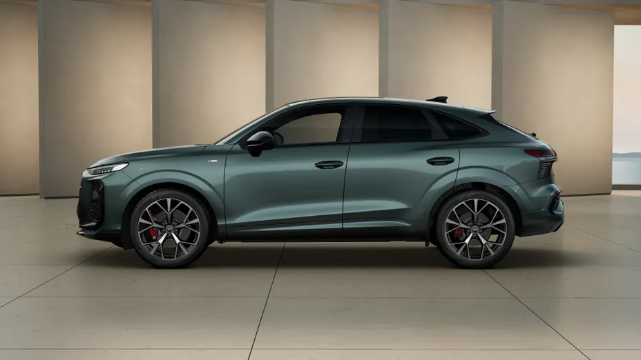 AUDI Q3 Q3 TFSI 195 kW Quattro S tronic Nowy