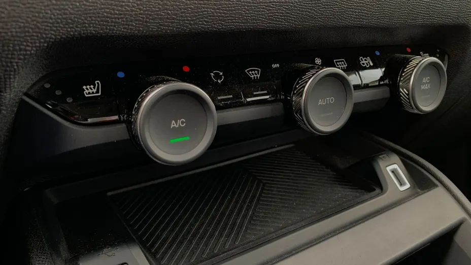 CITROEN C4 X C4 X 1.2 PureTech Shine S&S EAT8