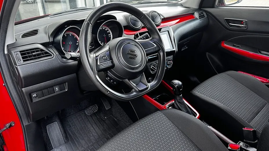 SUZUKI Swift Swift 1.2 Premium Plus CVT