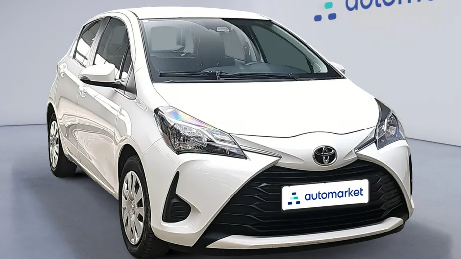 TOYOTA Yaris Yaris 1.5 Active