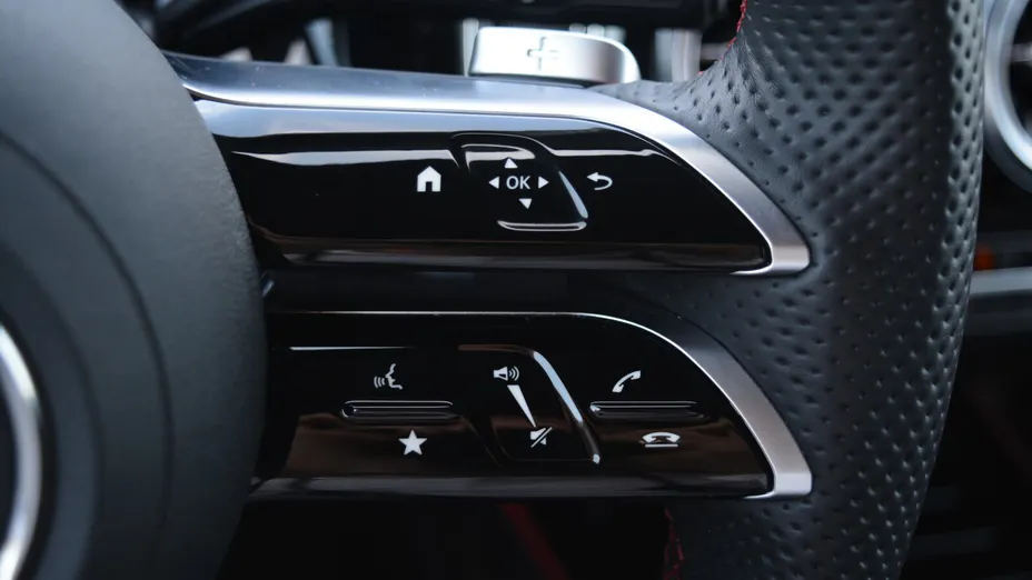 MERCEDES-BENZ GLA GLA 200 mHEV AMG Line 7G-DCT