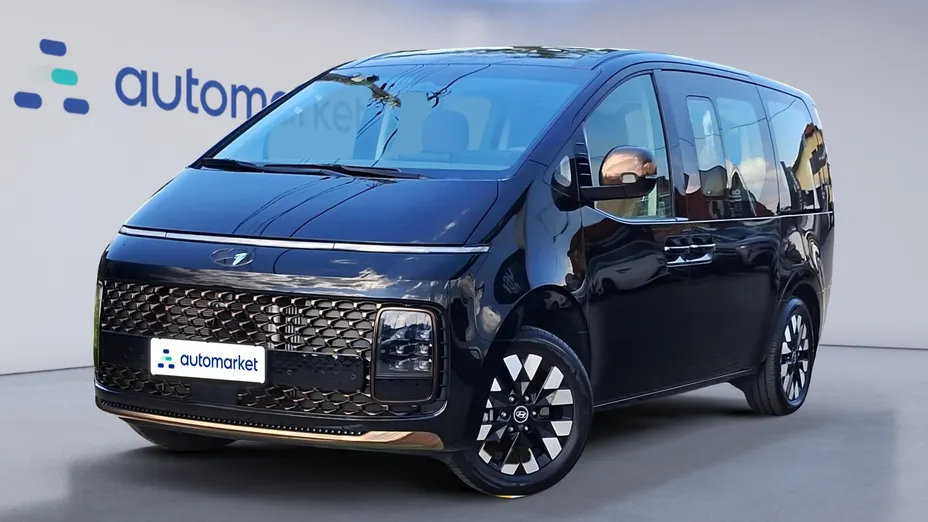 HYUNDAI Staria Staria 1.6 T-GDI HEV Luxury aut