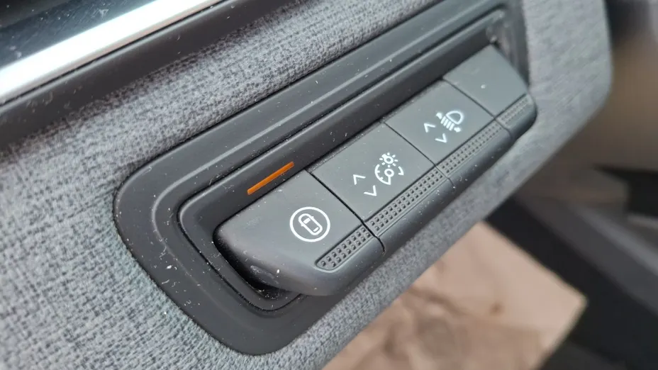 RENAULT Clio -