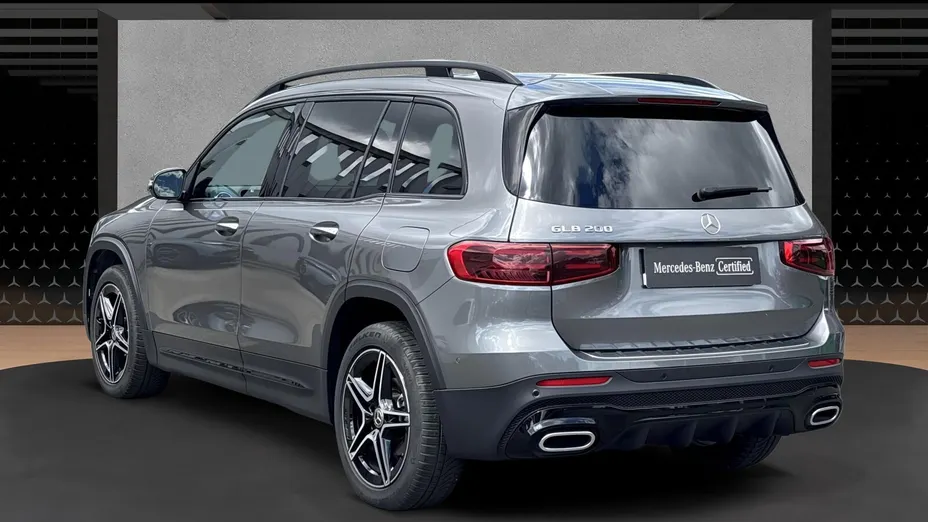 MERCEDES-BENZ GLB GLB 200 mHEV AMG Line 7G-DCT
