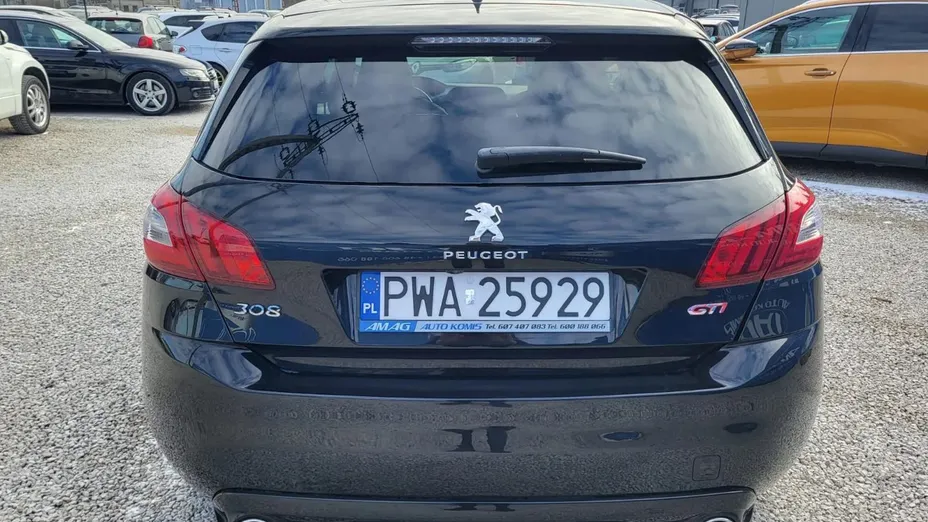 PEUGEOT 308 -