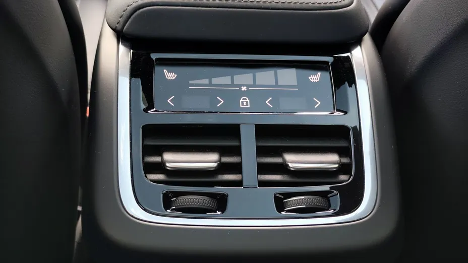 VOLVO XC60 XC60 B5 B AWD Ultra Black Edition aut