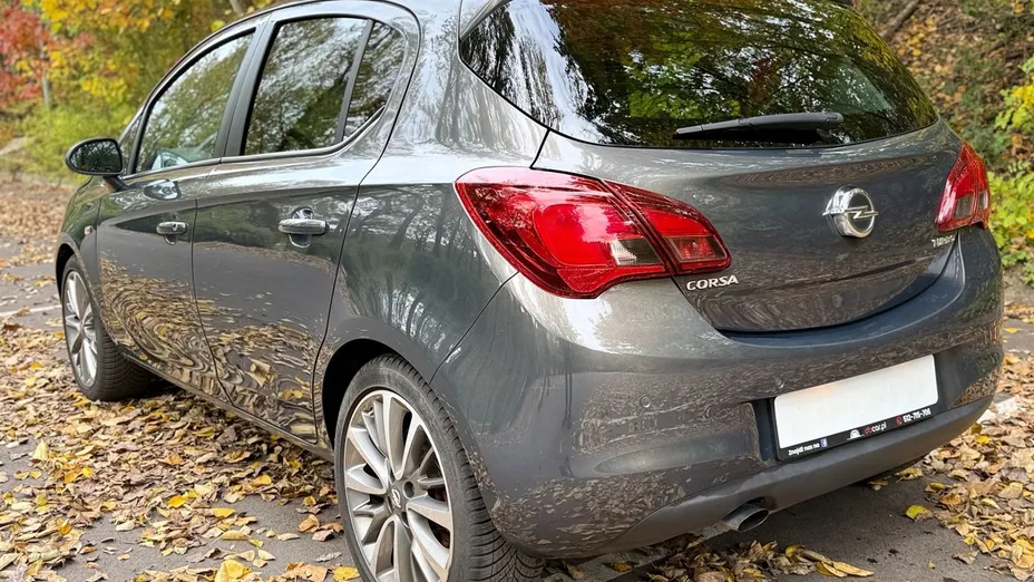 OPEL Corsa -