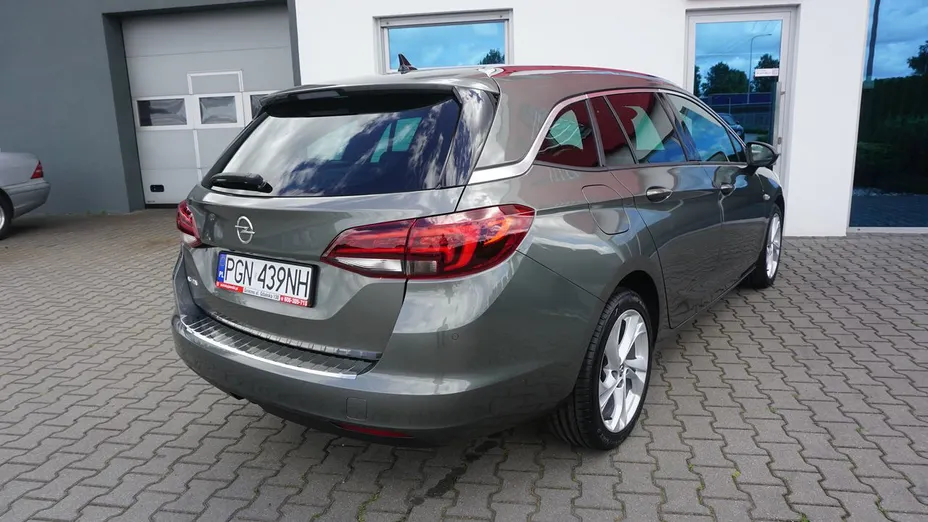 OPEL Astra -