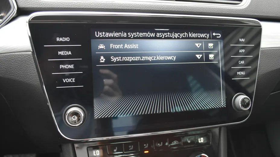 SKODA Superb Superb 2.0 TDI SCR Ambition DSG