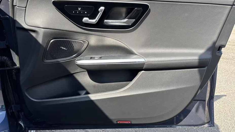 MERCEDES-BENZ C Klasa C 220 d mHEV 4-Matic AMG