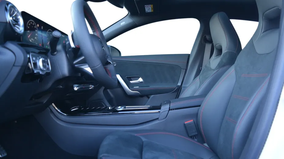 MERCEDES-BENZ CLA CLA 200 AMG Line 7G-DCT Nowy