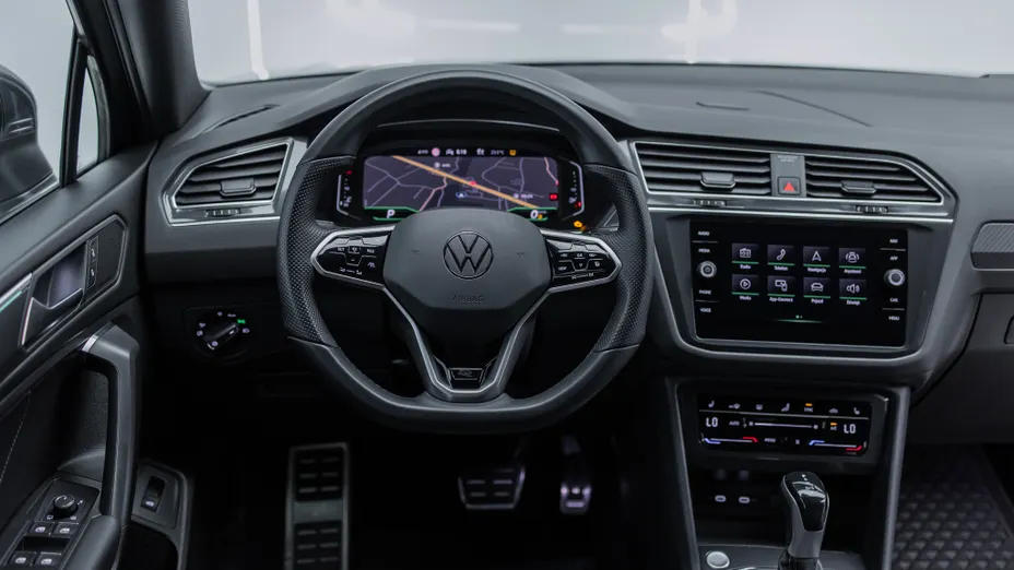 VOLKSWAGEN Tiguan Tiguan Allspace 2.0 TDI 4Mot. R-Line DSG 7os.