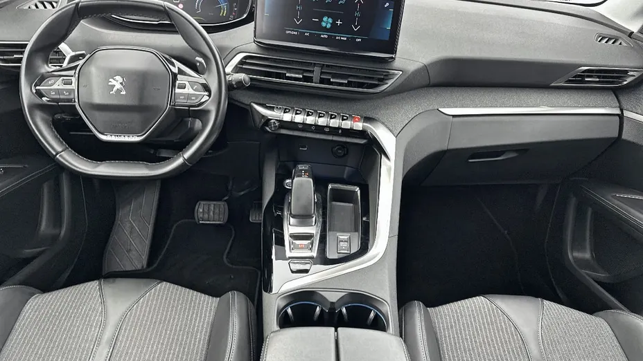 PEUGEOT 3008 -