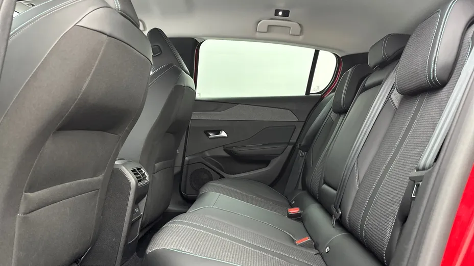 PEUGEOT 308 -