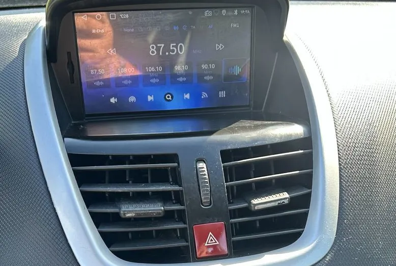 PEUGEOT 207 207 1.4 HDi Access