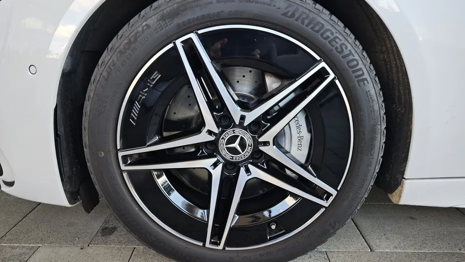 MERCEDES-BENZ C Klasa C 200 mHEV 4-Matic AMG