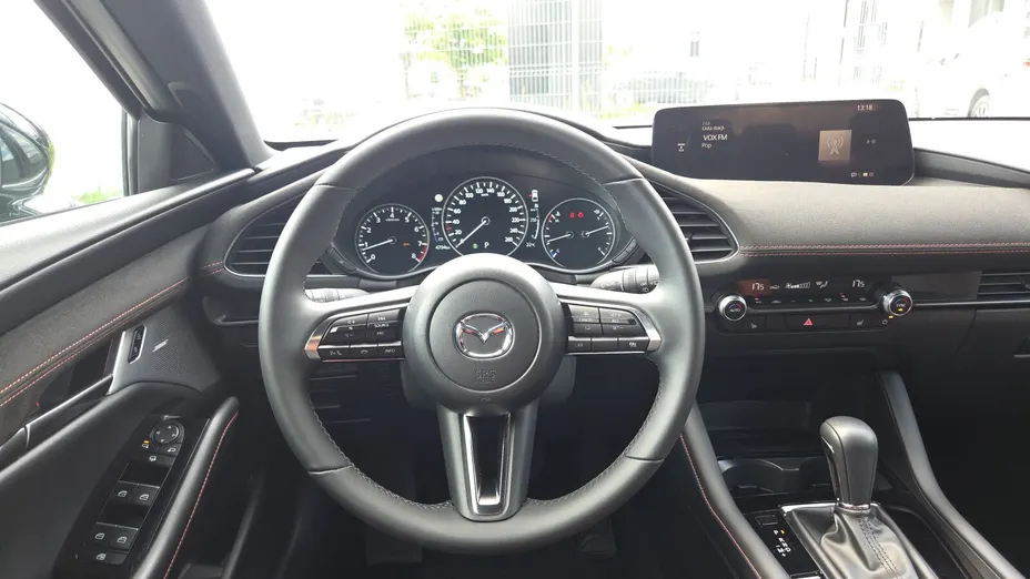 MAZDA 3 3 2.0 mHEV Nagisa aut