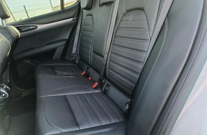 ALFA ROMEO Stelvio Stelvio 2.0 Turbo Veloce Q4 aut