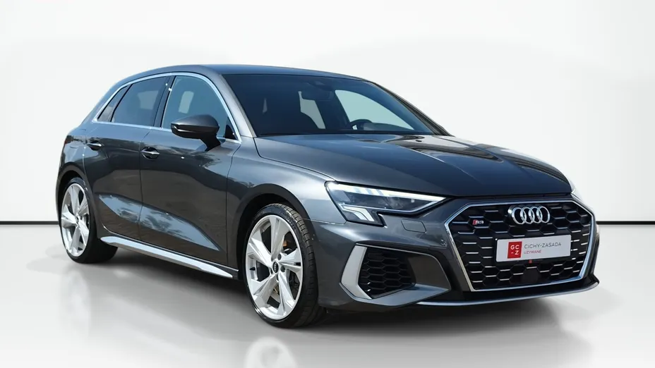 AUDI S3 -