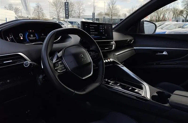 PEUGEOT 5008 5008 1.5 BlueHDi Allure S&S EAT8