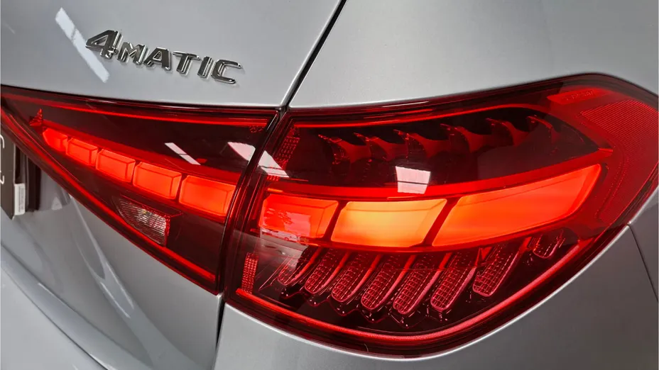 MERCEDES-BENZ C Klasa C 200 mHEV 4-Matic AMG