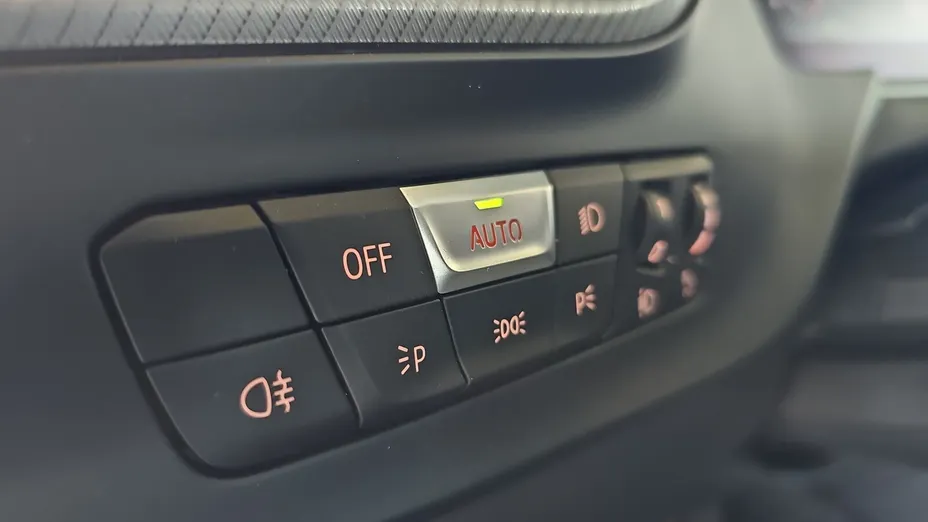 BMW Seria 2 220i xDrive Sport Line aut