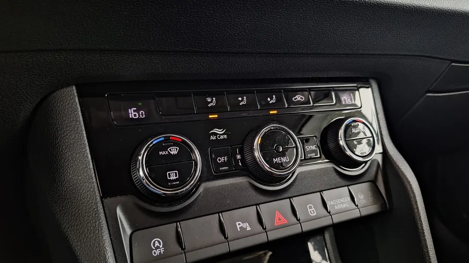 SKODA Karoq Karoq 1.5 TSI ACT GPF 4x2 Ambition