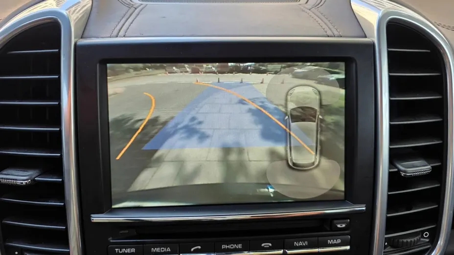 PORSCHE Cayenne -