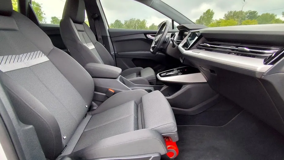 AUDI Q4 Q4 e-tron 35 52kWh Advanced